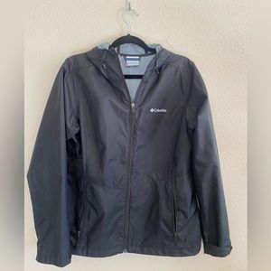 Columbia medium black Rain Jacket Wind Breaker Hooded